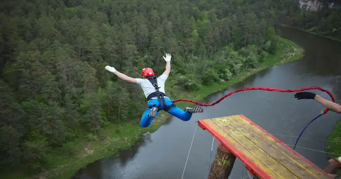 Bungee Jumping: best adventure activity in rishikesh