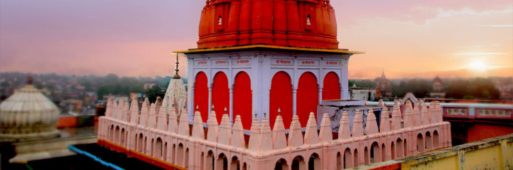 pic of Hanuman Garhi temple- best places to visit in Nainital