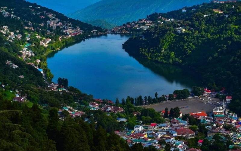 beautiful lake view surrounded by the hills- naini lake