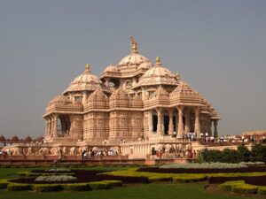 Akshardham: Dehradun to Delhi